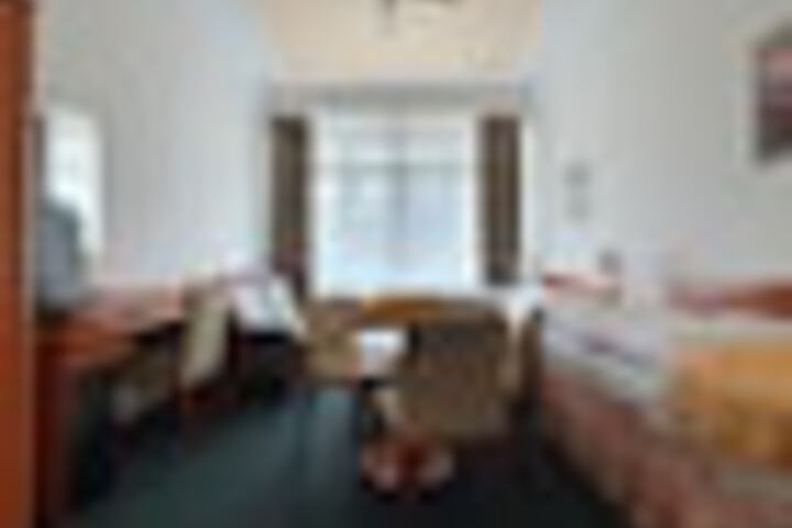 Room 149 of 324