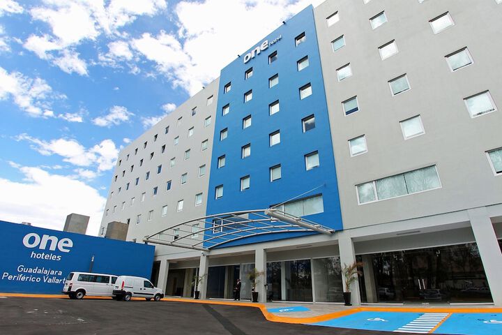Hotel 63 of 64