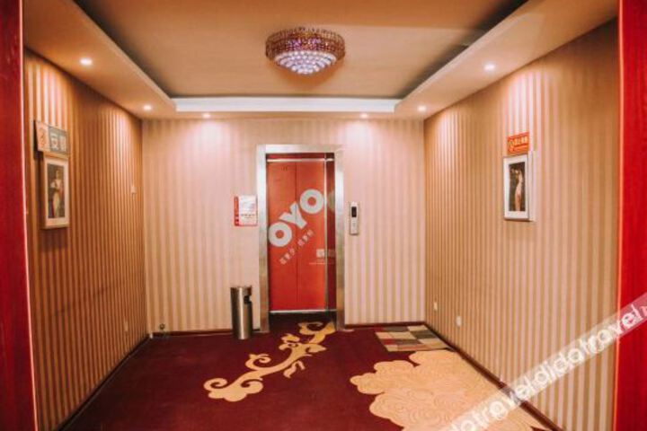 Hotel Interior 11 of 25