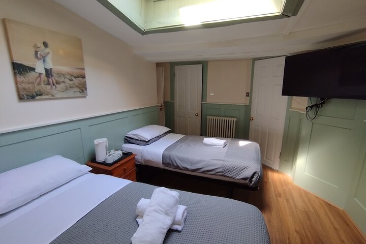 Room 18 of 52