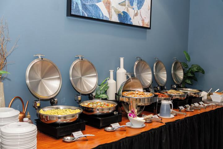 Breakfast/Coffee Service 92 of 122