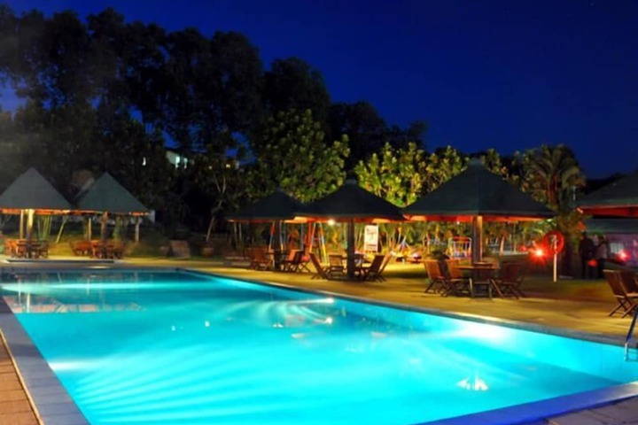 Laya Leisure