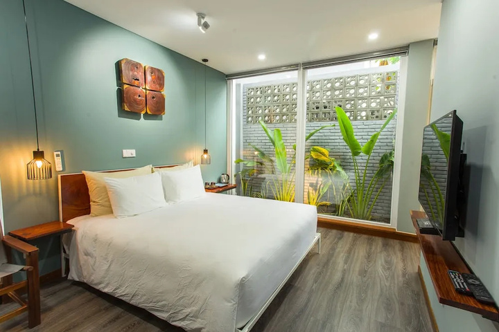 Room 4 of 21