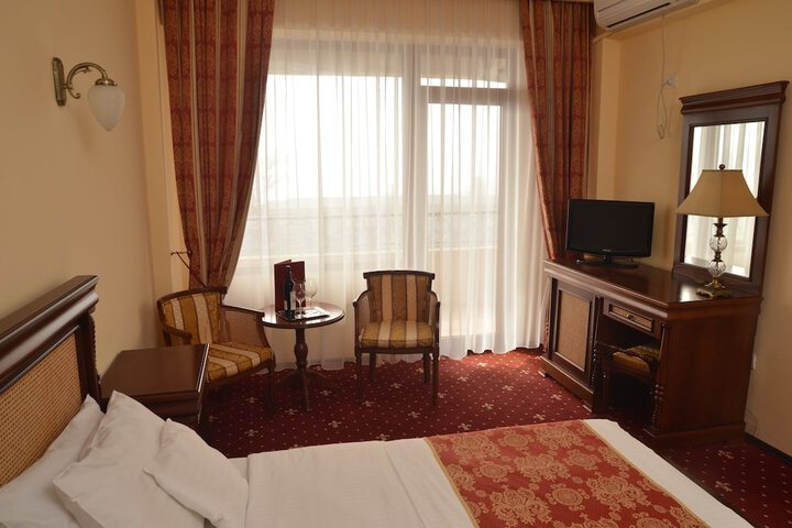 Room 9 of 44