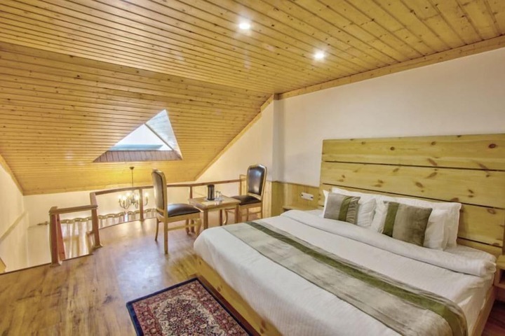 Room 20 of 40