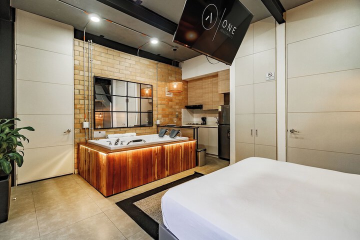 Room 42 of 230