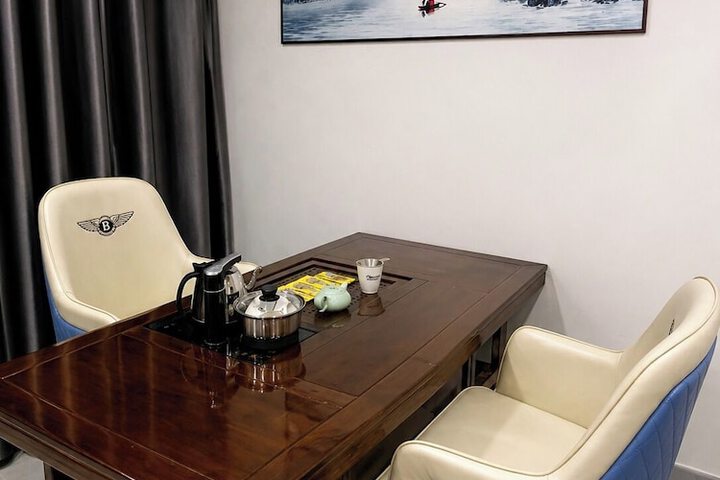 Room 18 of 20
