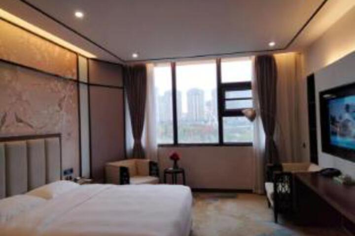 Room 16 of 17