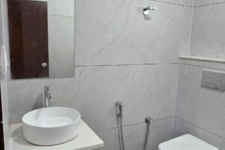 General 2 of 23