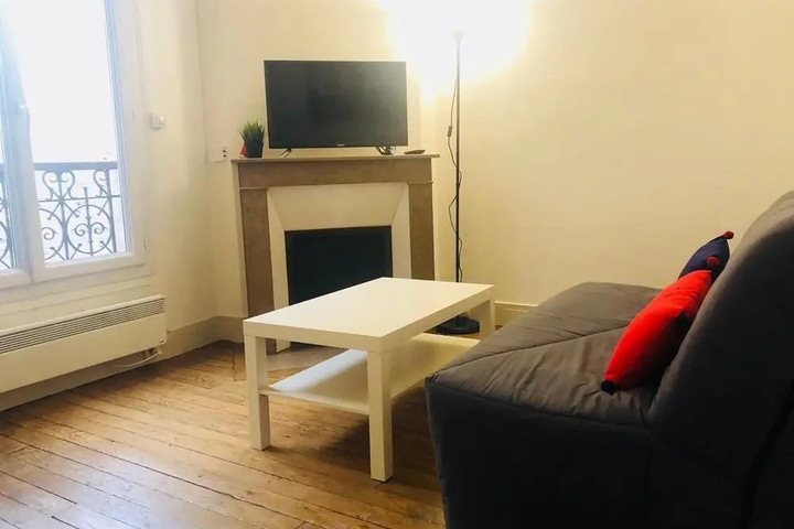 Room 2 of 12