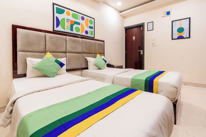 Room 15 of 62