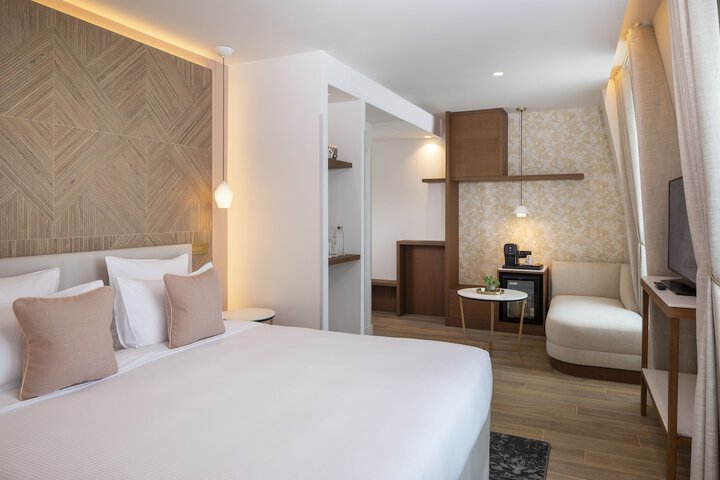 Room 12 of 47