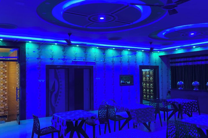 Dining 96 of 101