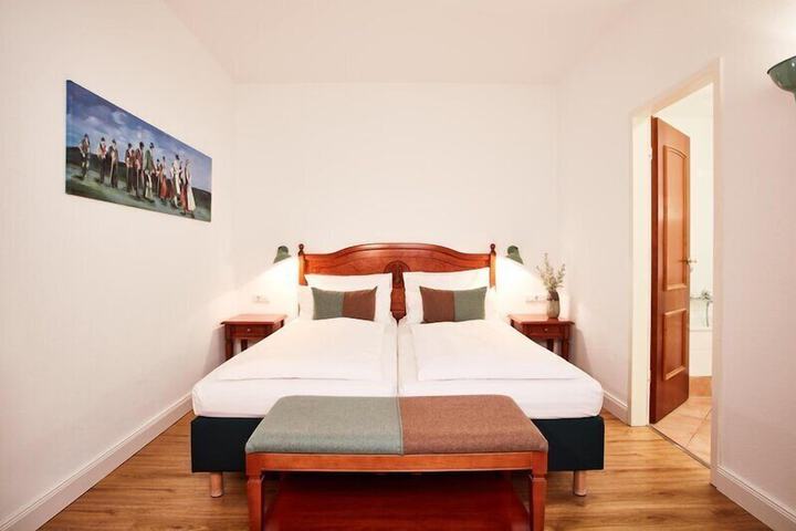 Room 40 of 105