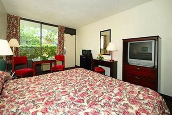 Room 5 of 51
