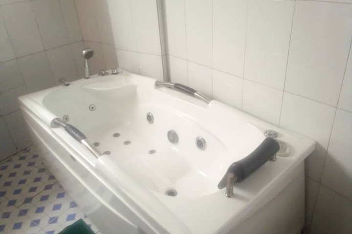 Room 20 of 29