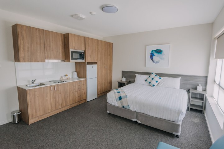 Room 7 of 25