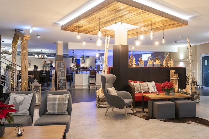 Hotel Lobby