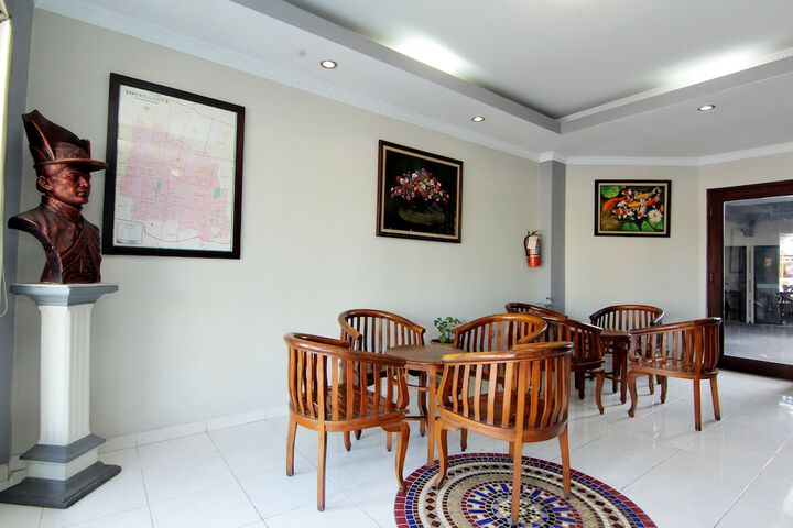 Hotel Interior 2 of 33