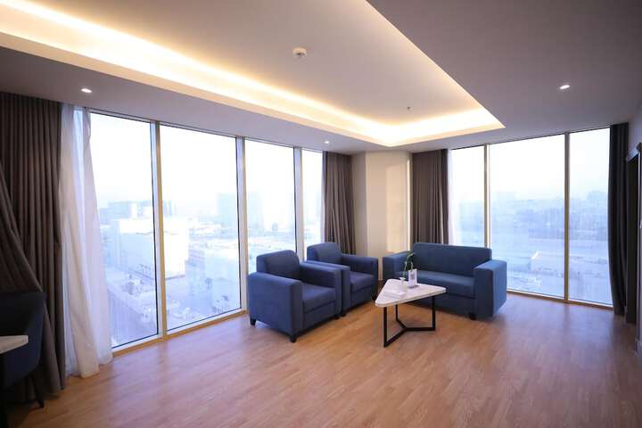 Room 32 of 51