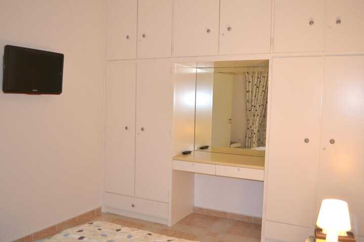 Room 9 of 60