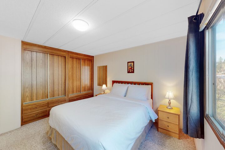 Room 4 of 30
