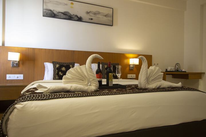 Room 5 of 23