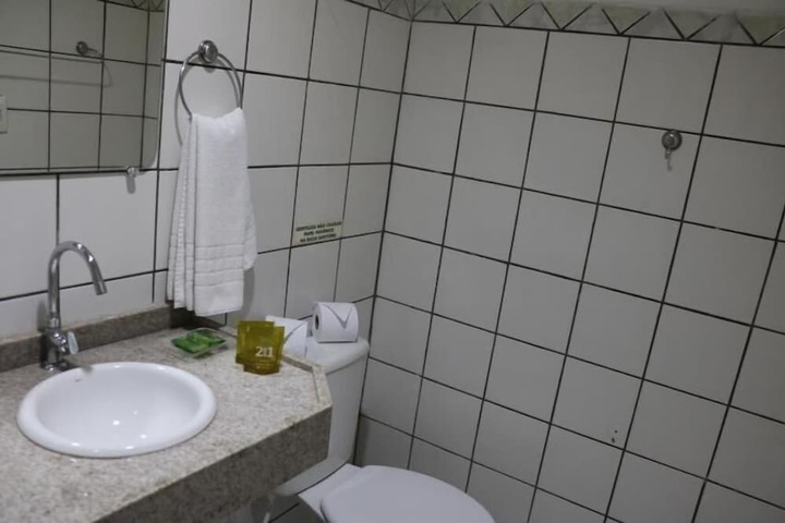 Clean Restrooms