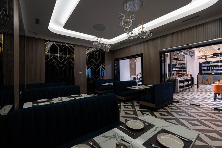 Dining 74 of 114