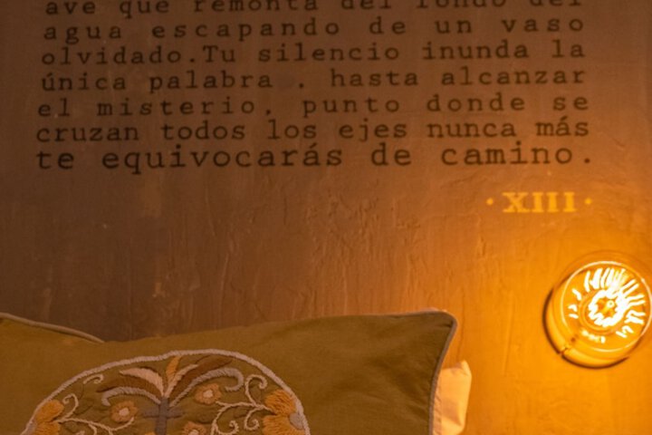 Room 23 of 105