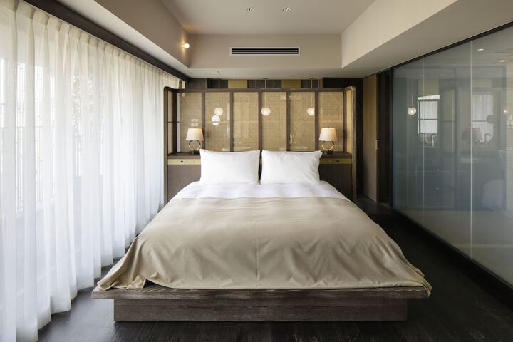 Room 20 of 135