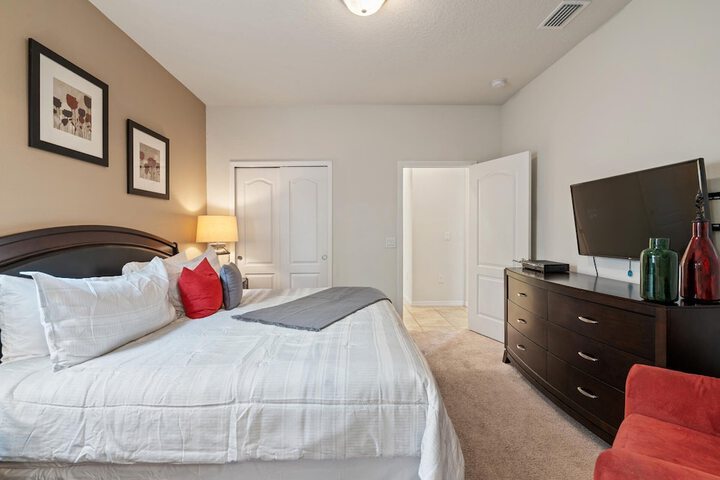Room 8 of 45