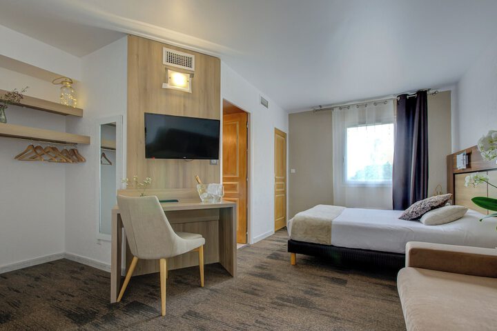Room 11 of 54