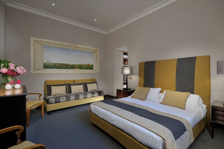 Room 16 of 82