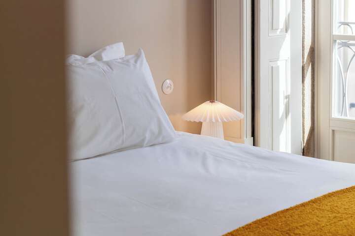 Room 28 of 234