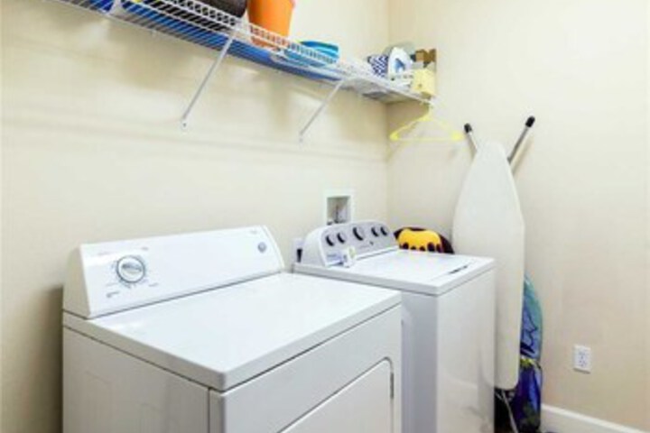 Laundry 18 of 45