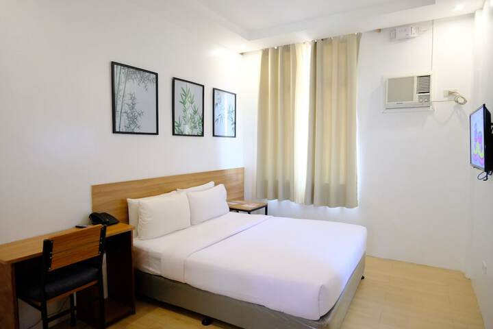 Room 13 of 23