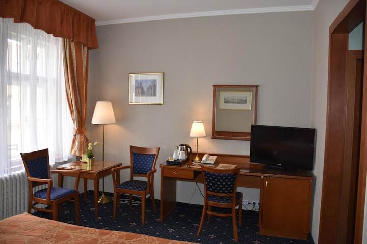 Room 39 of 70