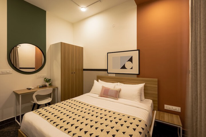 Room 16 of 22