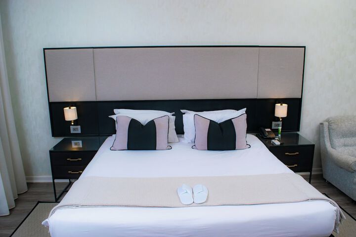Room 44 of 93