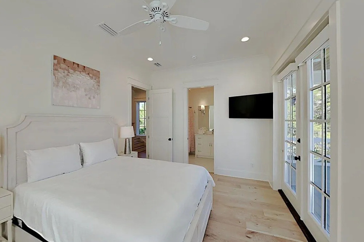 Room 4 of 19