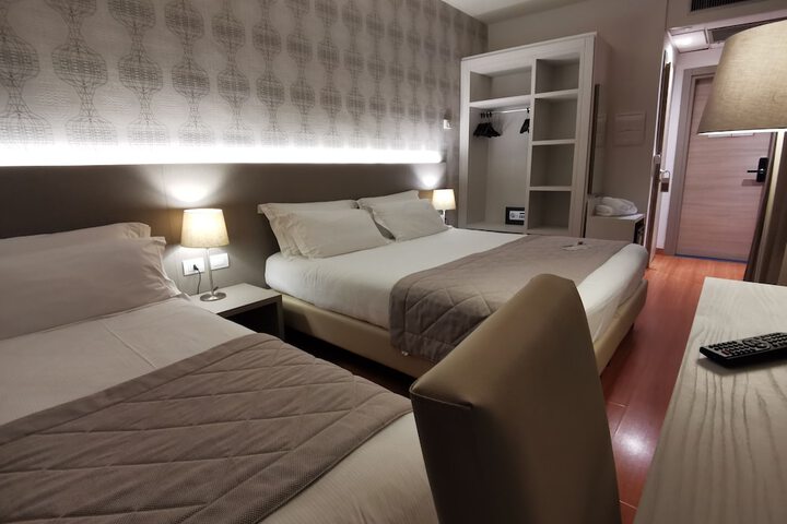 Room 20 of 76