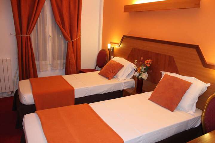 Room 28 of 58