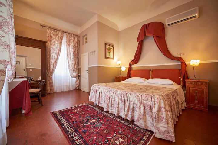 Room 4 of 78