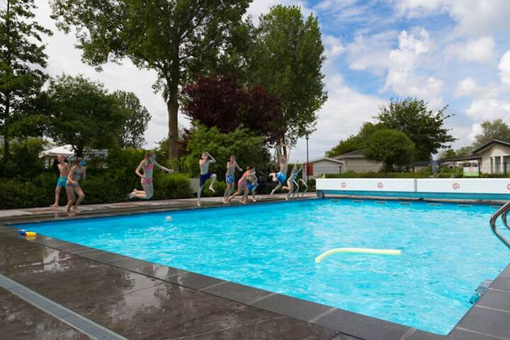Pool 5 of 36