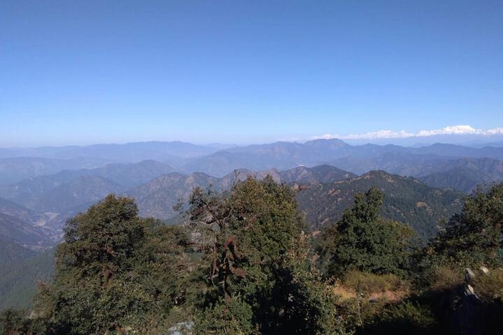 Hotel Kausani Retreat