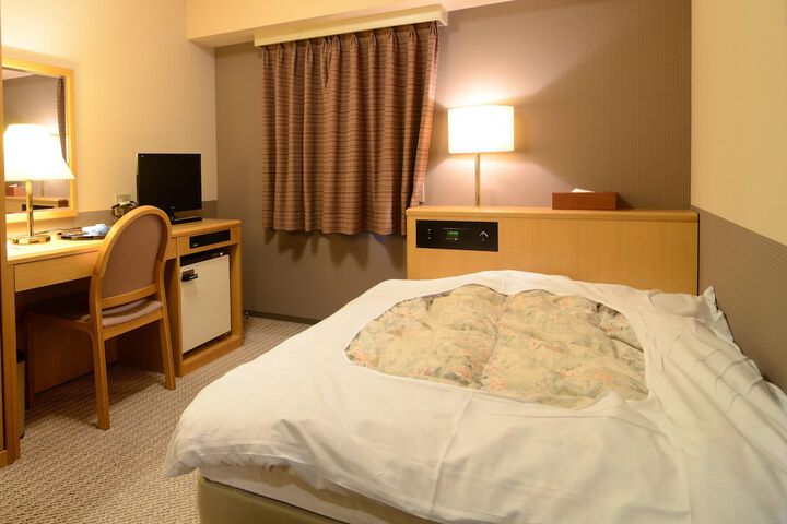 Room 9 of 51