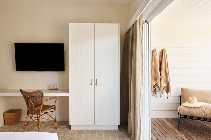 Room 6 of 47