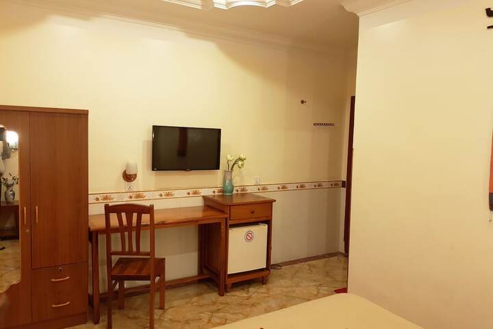 Room 18 of 53