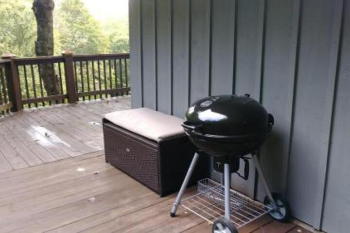 Treehouse Falls Home in Waynesville, NC